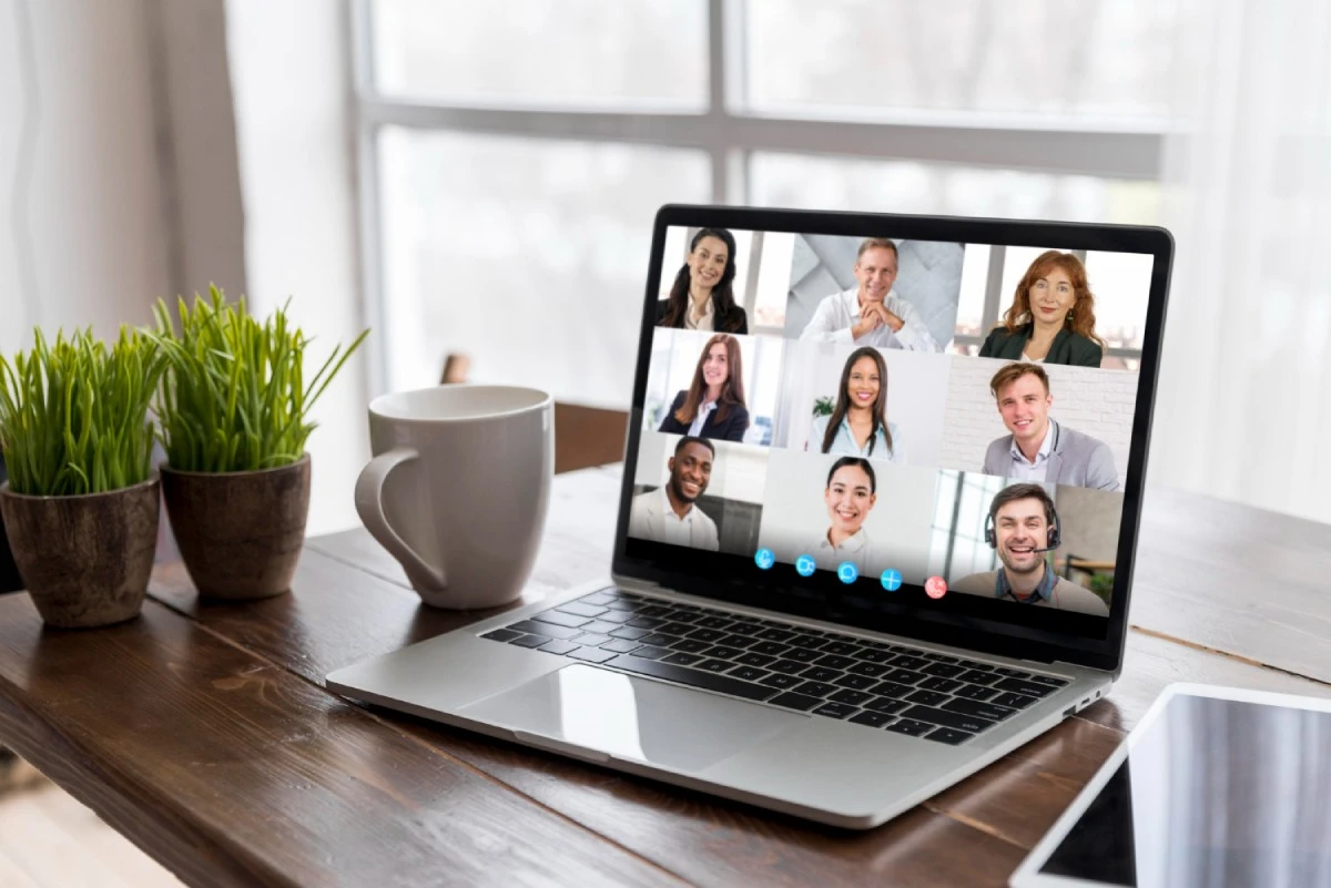 Formação Profissional em Marketing Digital Utilize esta secção para apresentar uma descrição mais detalhada da formação profissional. Aqui poderá explicar os objetivos pedagógicos, a metodologia de aprendizagem utilizada, as áreas abordadas ao longo da formação, os benefícios para os participantes e as competências que poderão ser desenvolvidas.

Esta área pode também ser utilizada para demonstrar a aplicação prática dos conhecimentos adquiridos, ajudando o visitante a compreender melhor o valor da formação e a importância dos conteúdos apresentados.

Uma descrição clara, organizada e bem estruturada transmite maior profissionalismo, confiança e credibilidade junto dos participantes.

Nota: Esta formação é apenas um exemplo demonstrativo criado para ilustrar como poderá organizar e apresentar conteúdos numa página de formação profissional.